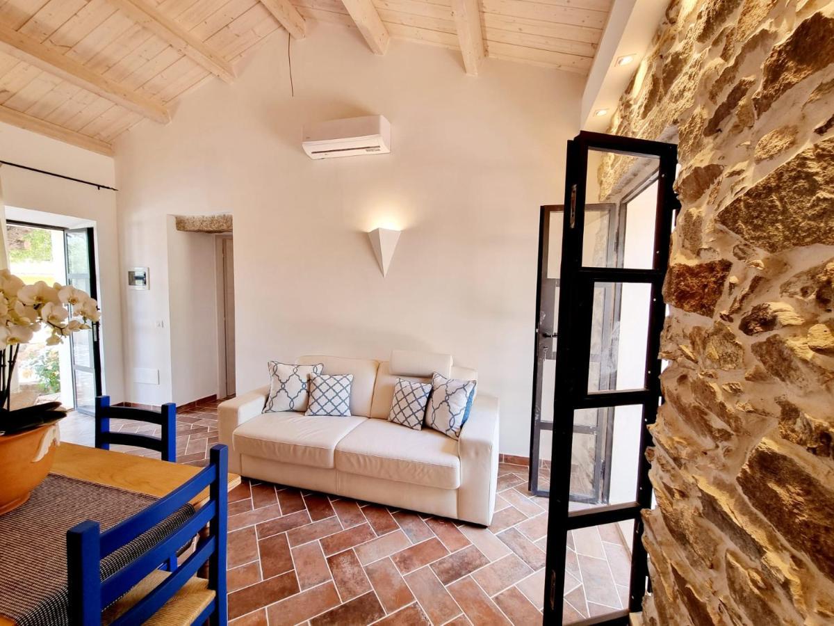 Stazzo San Teodoro La Quercia Piscina Condivisa Apartment Exterior foto